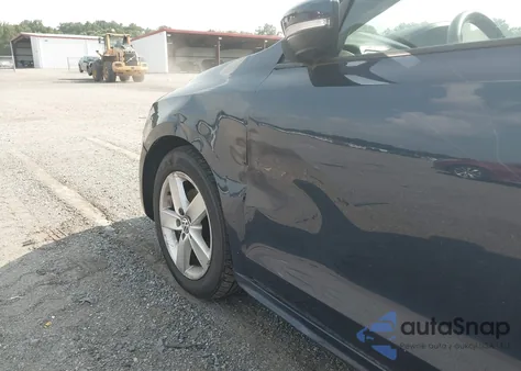 2011 Volkswagen Jetta 2.0L Tdi from USA, damaged, VIN 3VWLL7AJ8BM131856